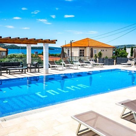 Calma Apartments Трогир Екстериор снимка