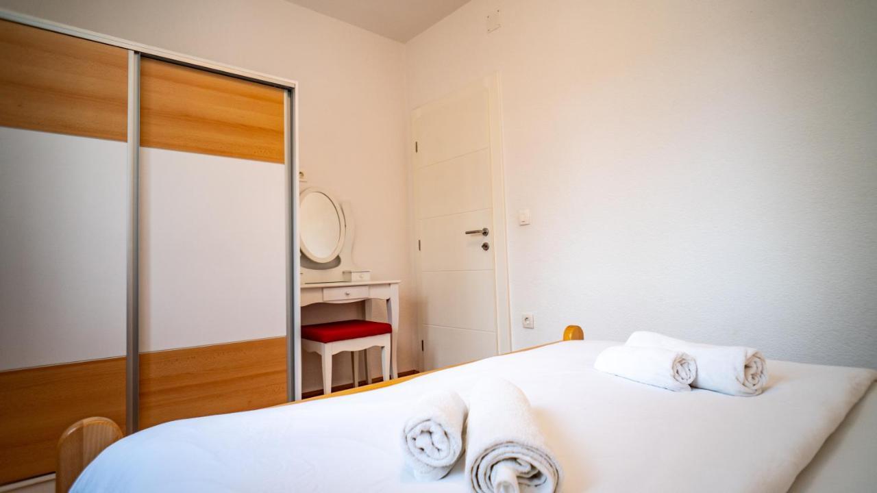 Calma Apartments Трогир Екстериор снимка